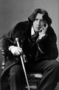 220px-Oscar_Wilde_portrait