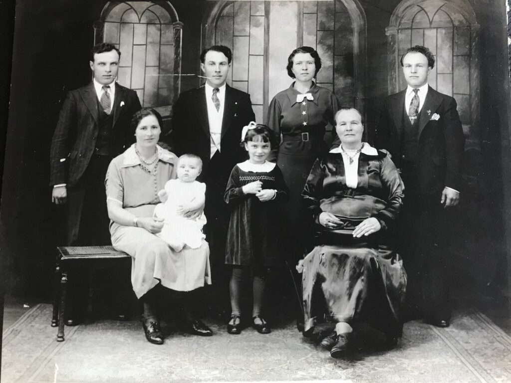 MAZUREC FAMILY 2020 02 01 15 54 38 UTC